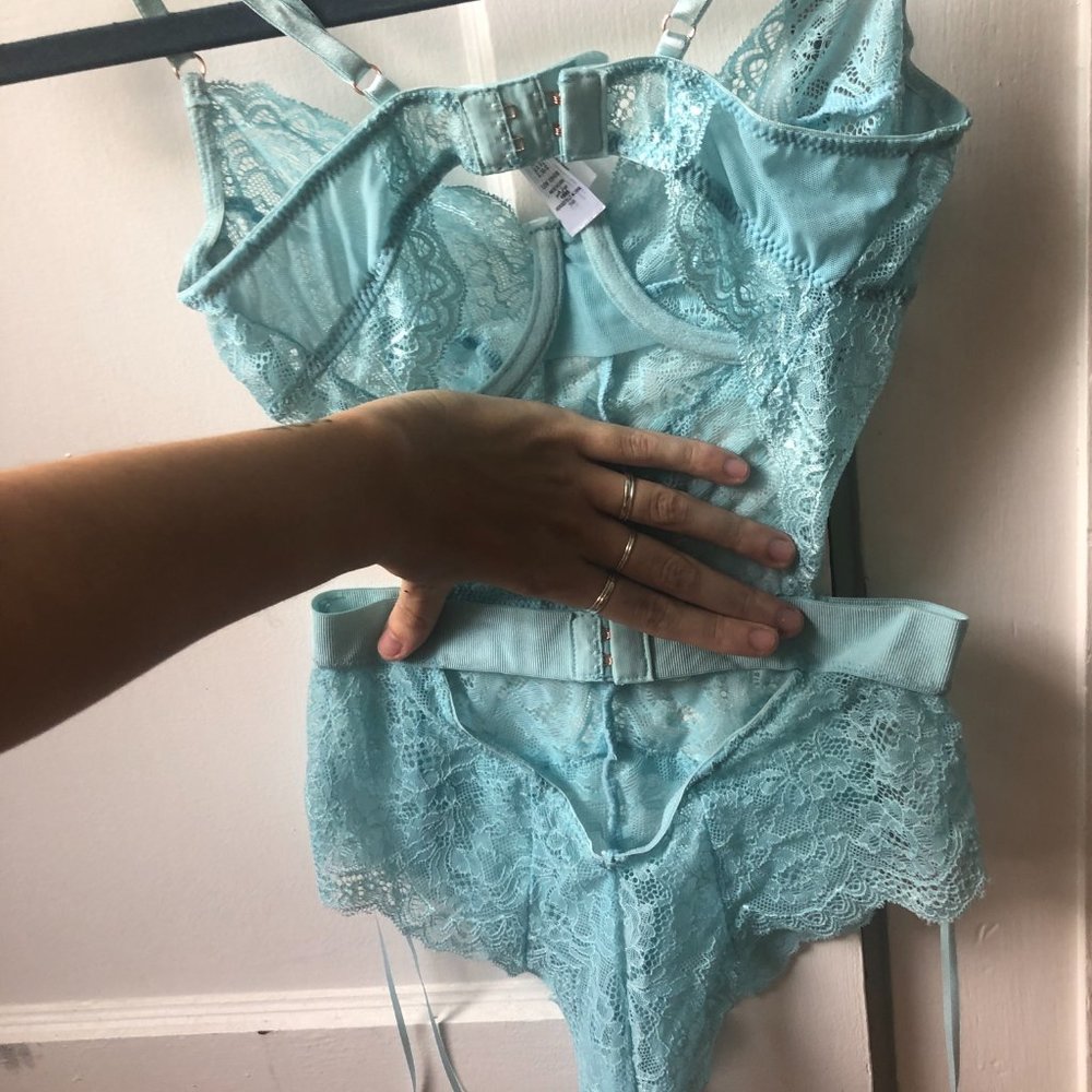 Ann Summers lace bodysuit small - Picture 5 of 7